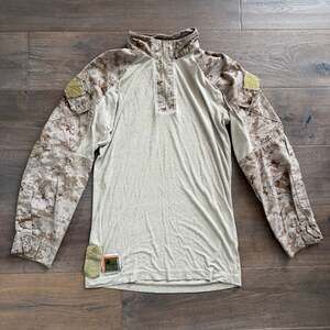 USMC FROG FR Combat Ensemble Shirt Desert MARPAT Medium-Long